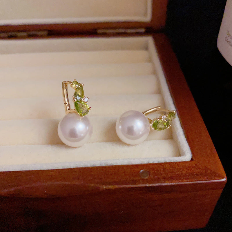 14K Gold Minimalist Green Zircon & Pearl Earrings – Elegant Design