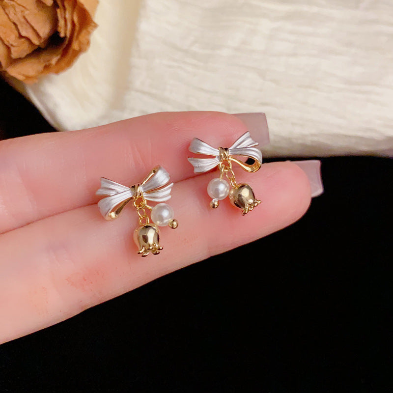 Luxury Bow & Lily of The Valley Stud Earrings – Elegant Floral Design