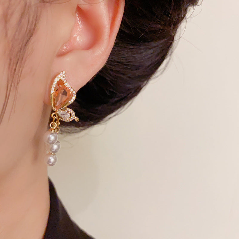 Luxury Butterfly & Pearl Tassel Drop Earrings – Elegant Design