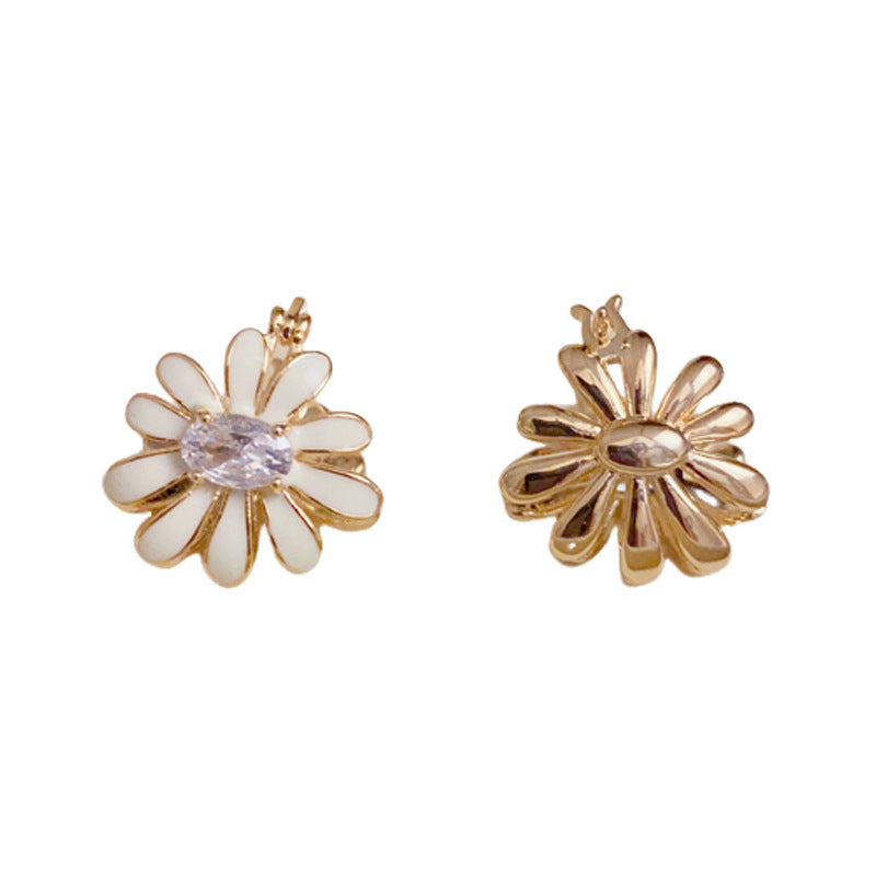 14K Gold Luxury Enamel & Zircon Daisy Earrings – Elegant Floral Design