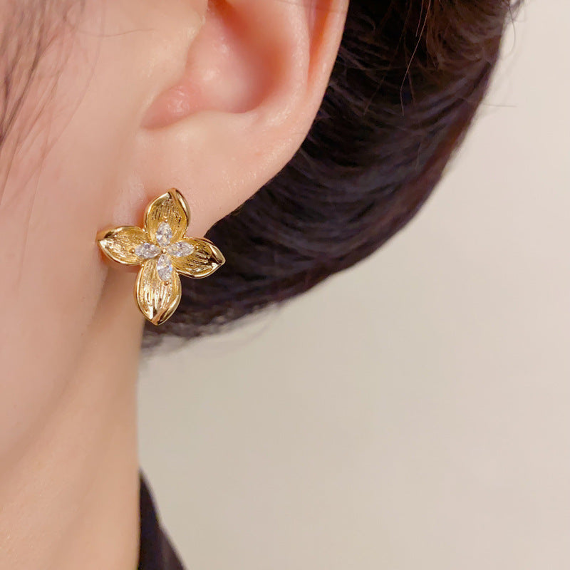 Elegant Zircon 3D Metal Petal Stud Earrings – Floral Design