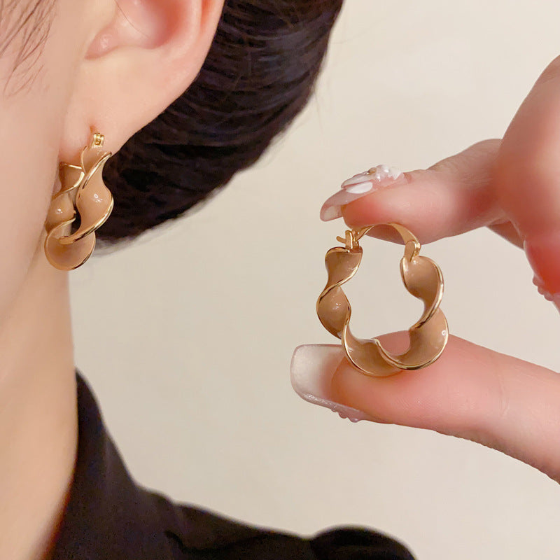 Luxury Khaki Enamel Twisted Rope Ear Cuff Earrings – Minimalist Design