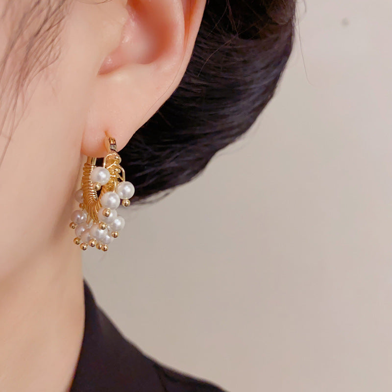 Eaioncol Round Metal Pearl Hoop Earrings Gold