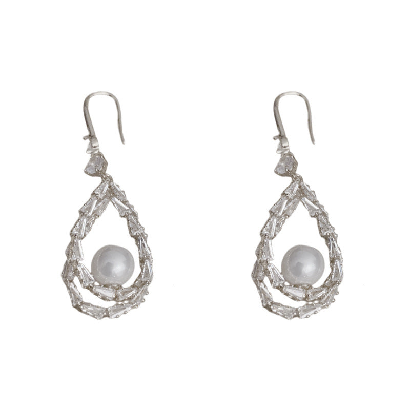Luxury Zircon Droplet & Pearl Drop Earrings – Nature-Inspired Design