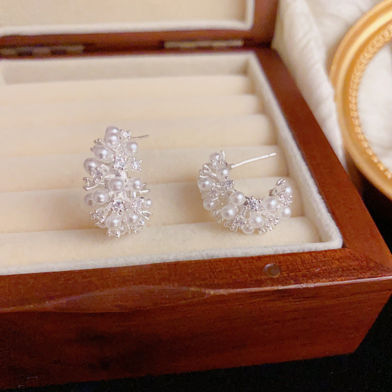 Elegant Zircon & Pearl C-Shaped Hoop Earrings – Geometric Design