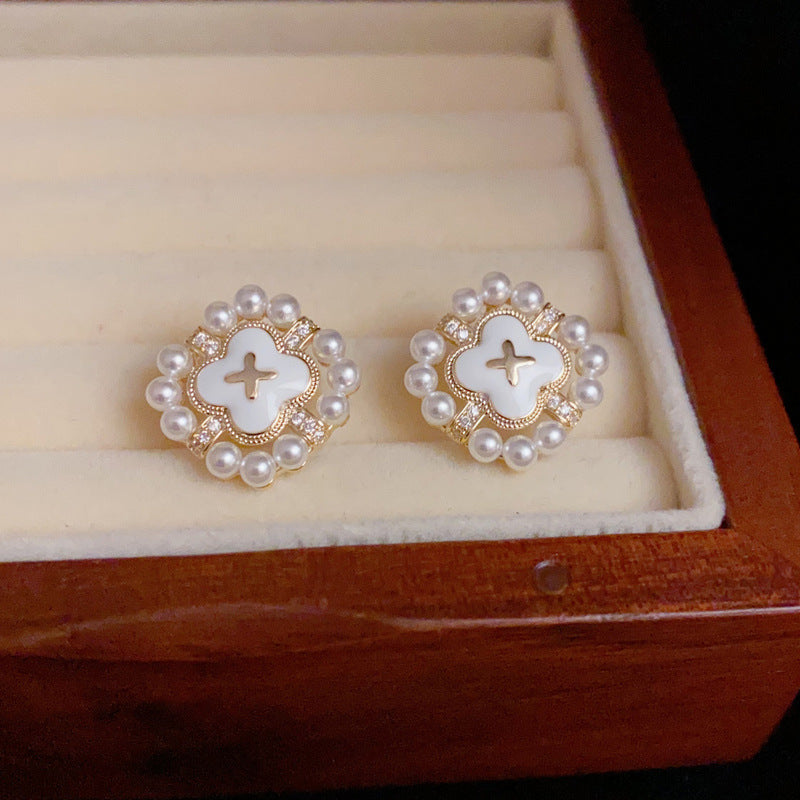 14K Gold-Plated Pearl Four-Leaf Flower Stud Earrings - Elegant & Chic