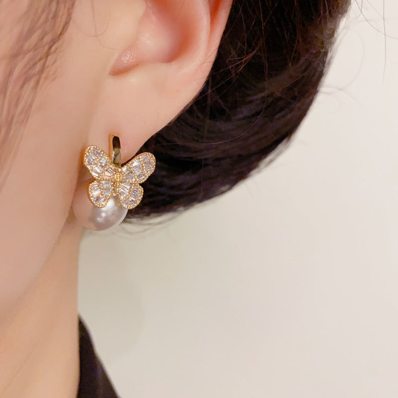 Luxury Pearl & Rhinestone Butterfly Earrings – Elegant French Design