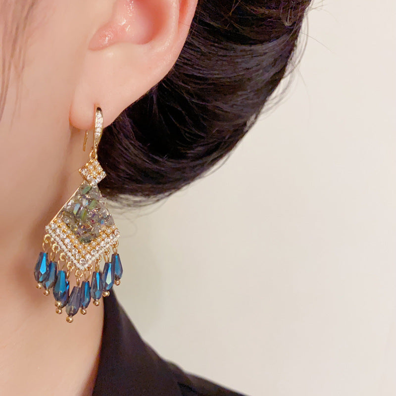 Luxury Diamond-Shaped Crystal Tassel EarHook Earrings – Elegant Design