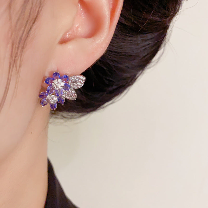 Luxury Full-Zircon Double Petal Ear Cuff Gold Earrings – Floral Design