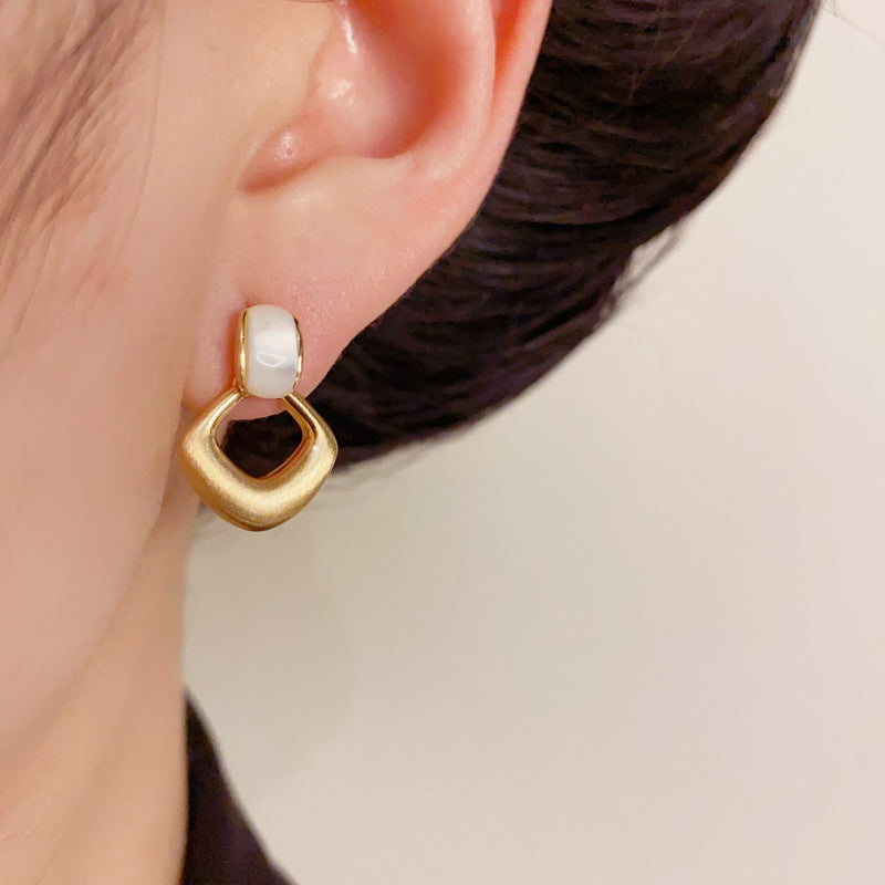 14K Gold Brushed Metal Mother-of-Pearl Rhombus Earrings – Chic Design