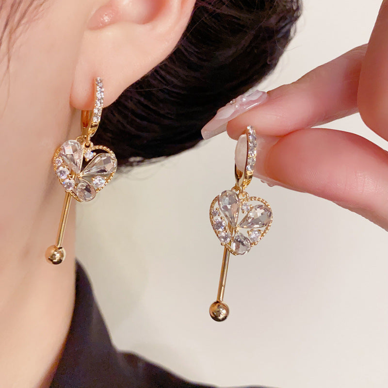Luxury Full-Zircon Heart Tassel Drop Gold Earrings – Geometric Design