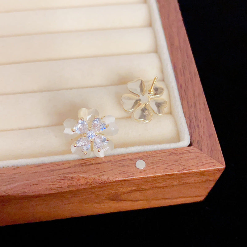 Eaioncol Four Leaf Clover CZ Stud Earrings Gold