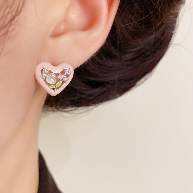 14K Gold Plated Tulip Heart Stud Earrings – Romantic Design