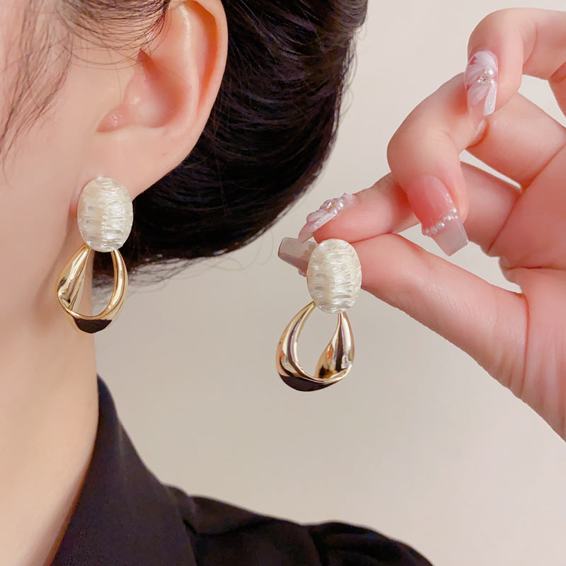 Eaioncol Oval Metal Geometric Drop Earrings Gold
