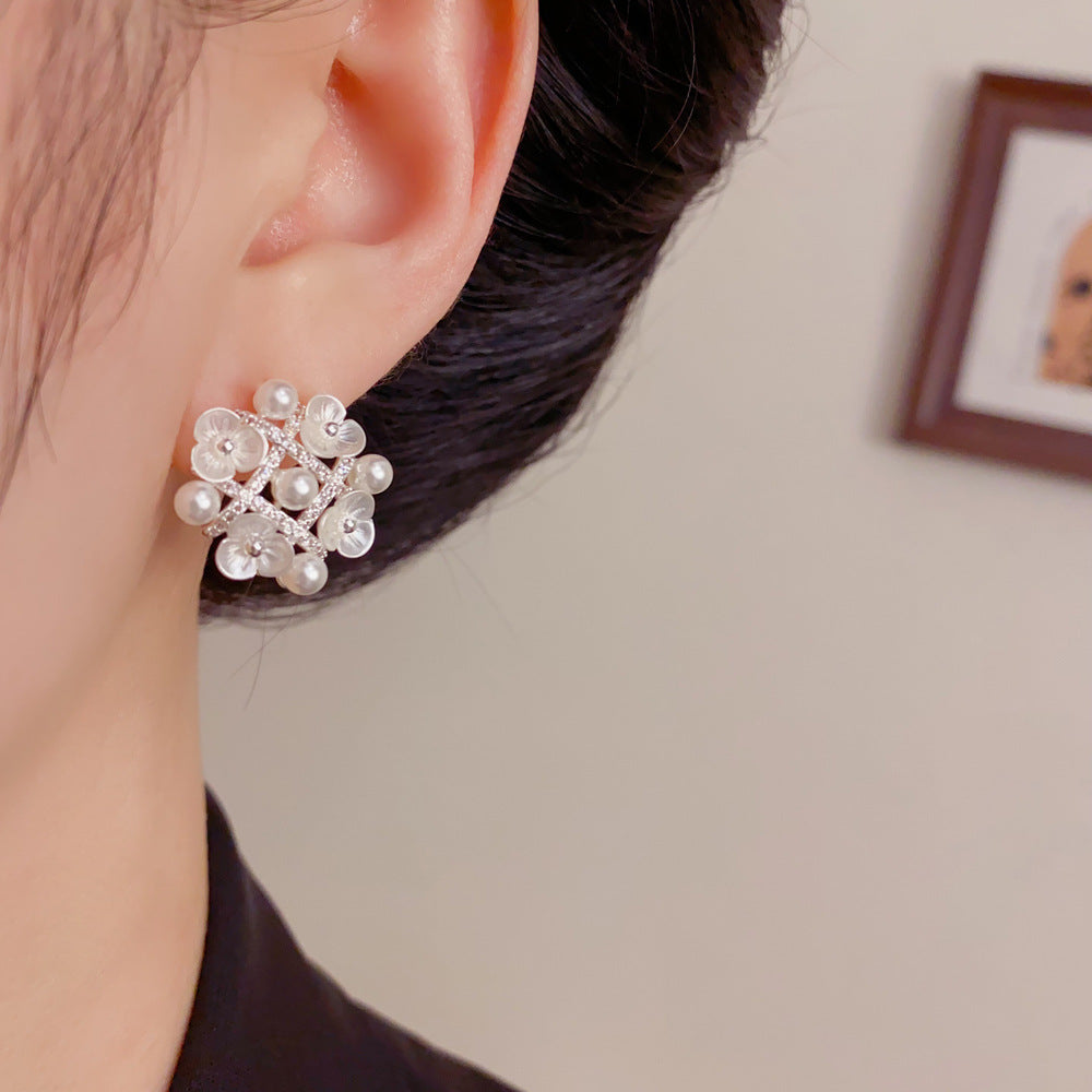 Eaioncol Floral Pearl CZ Petal Stud Earrings Gold Silver