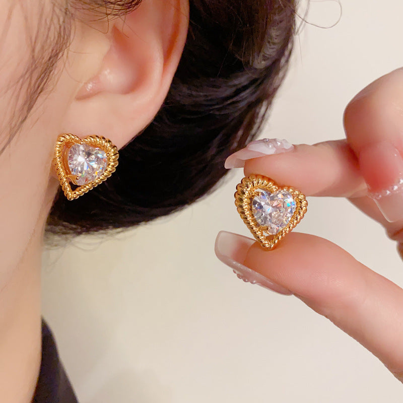 18K Gold Heart-Shaped Zircon Stud Earrings– Romantic Minimalist Design