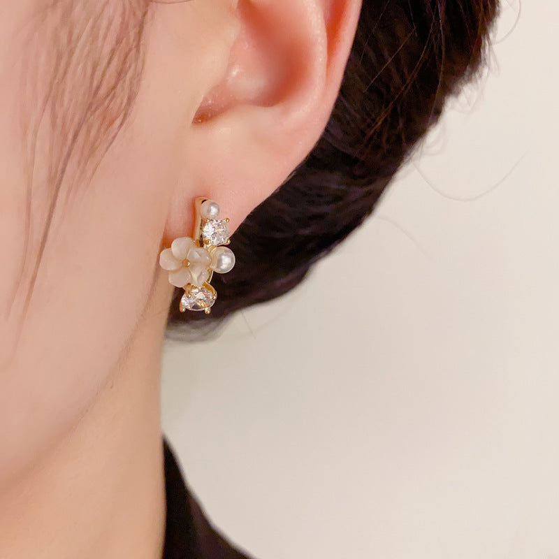 14K Gold Flower Pearl Zircon Stud Earrings- Chic Elegance Design