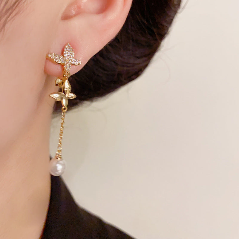 14K Gold Zircon Butterfly Tassel Ear Clip - Chic Elegance Design