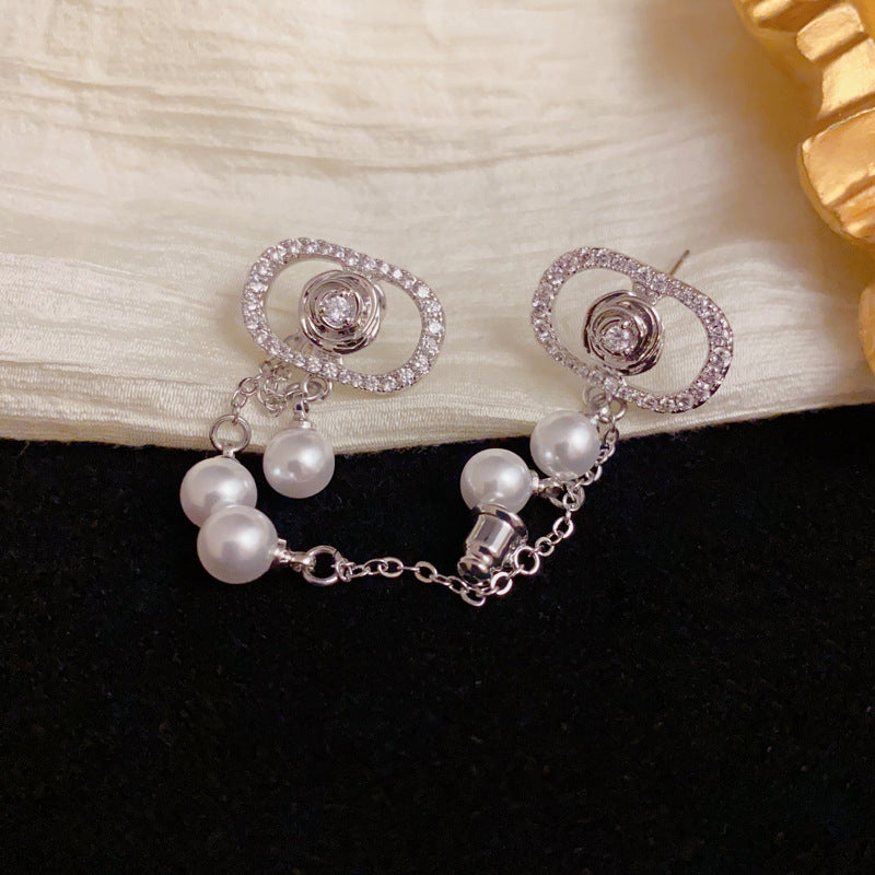 Luxury D Letter Dual-Wear Pearl Tassel Drop Earrings – Elegant Design