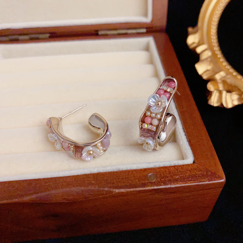 Elegant Beaded Petal C-Shaped Hoop Gold Earrings – Floral Design