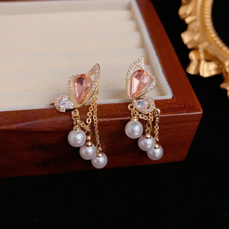 Luxury Butterfly & Pearl Tassel Drop Earrings – Elegant Design