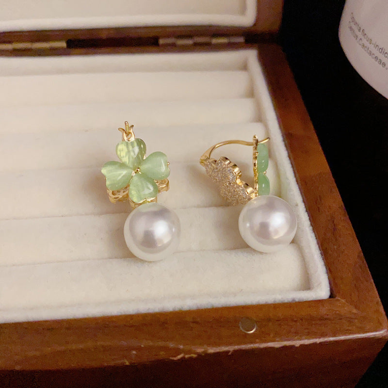 Luxury Double-Sided Four-Leaf Flower & Pearl Earrings – Elegant Design