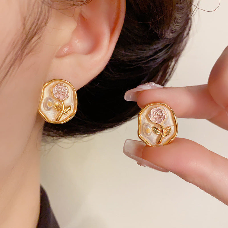 14K Gold-Plated Irregular Tulip Earrings – Elegant Floral Design
