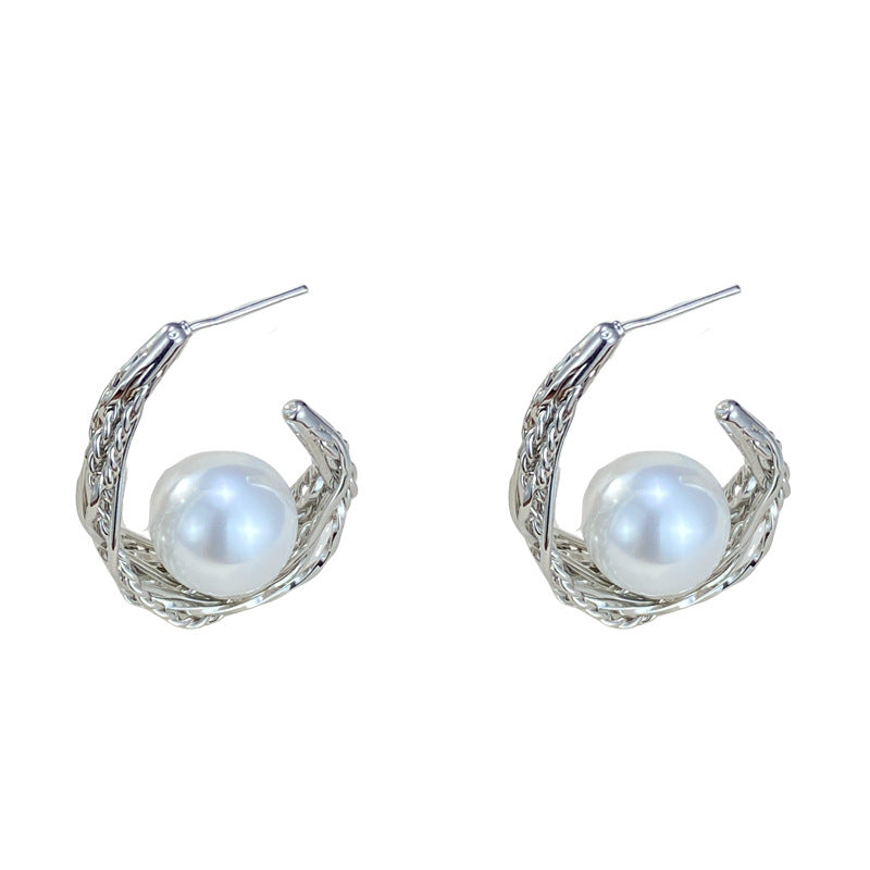 Luxury Twisted Metal Pearl C-Hoop Earrings – Minimalist Design