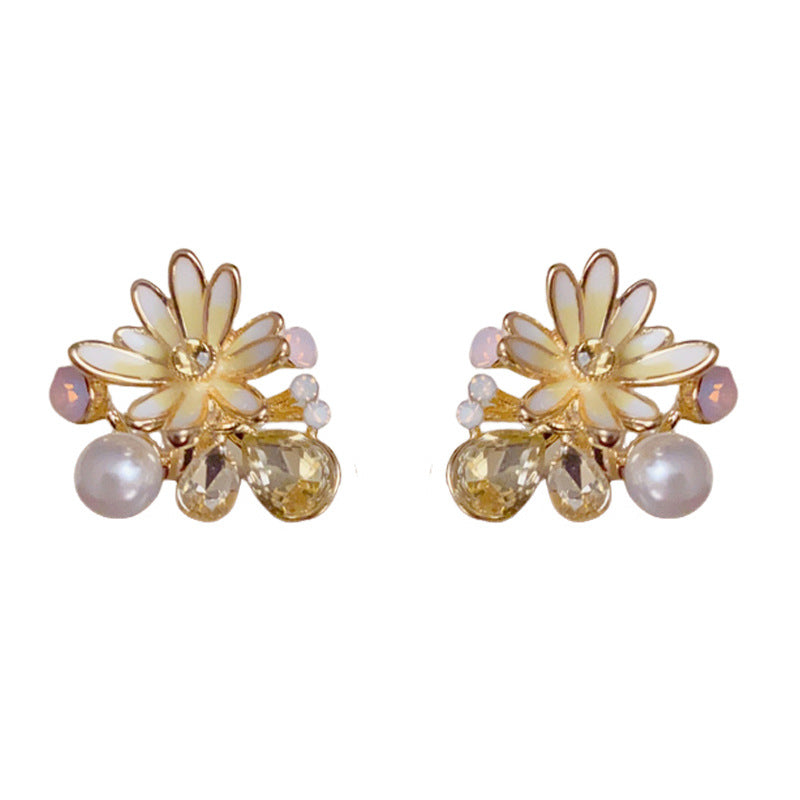 14K Gold Sweet Yellow Enamel Daisy Stud Earrings – Elegant Design