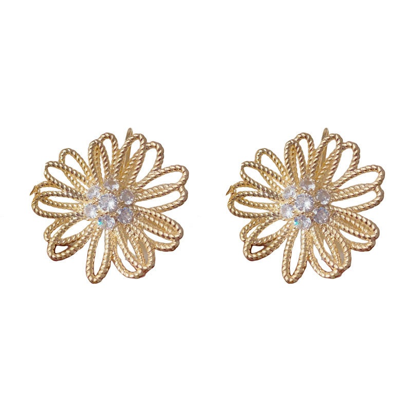Elegant Metal Hollow Flower Ear Cuff Earrings – Floral Design