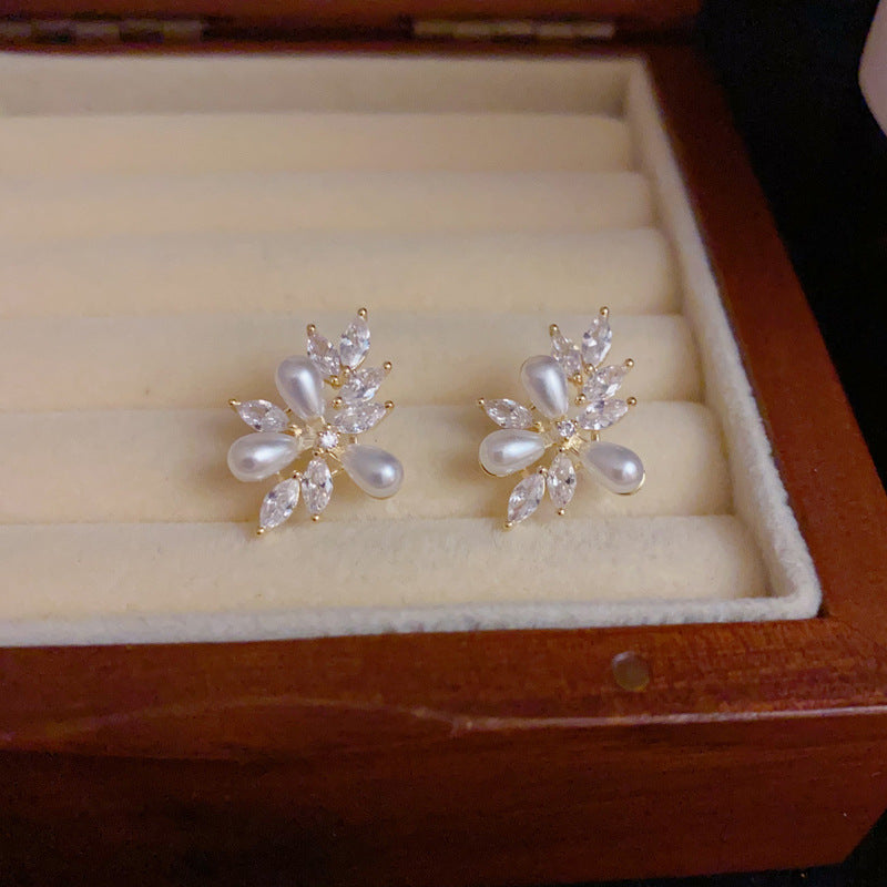 14K Gold-Plated Waterdrop Zircon Pearl Stud Earrings – Elegant Design