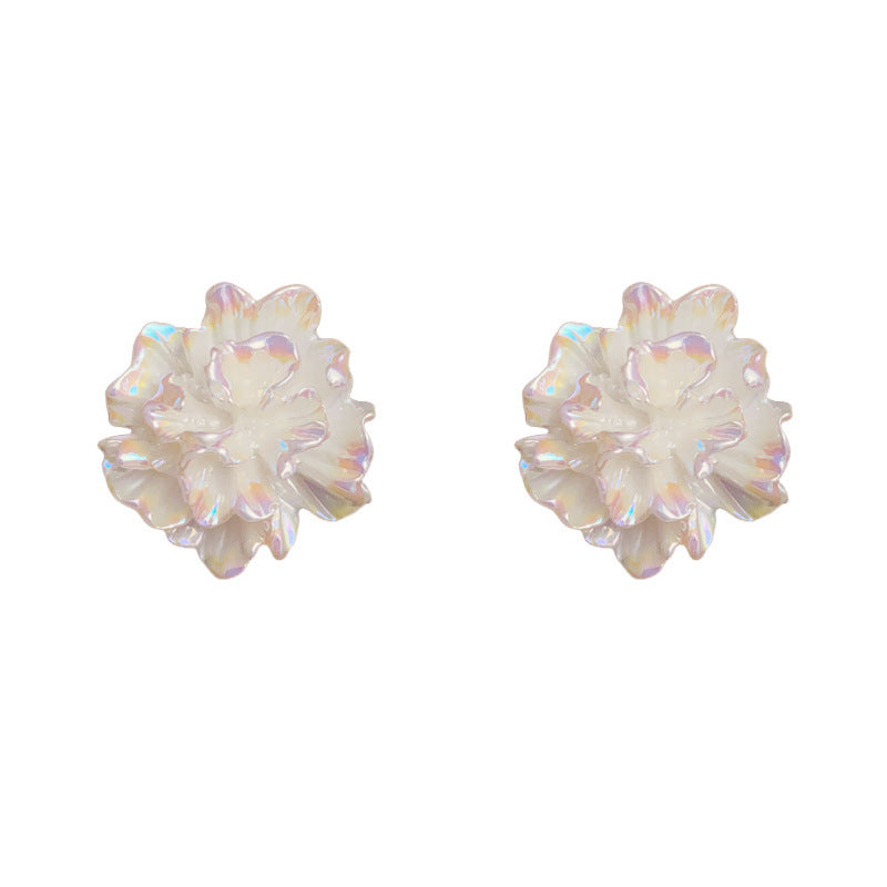 Luxury Iridescent Petal Stud Earrings – Elegant Floral Design