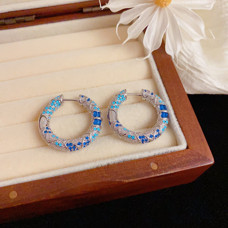 Luxury Blue Geometric Circle Ear Cuff Earrings – Elegant Design