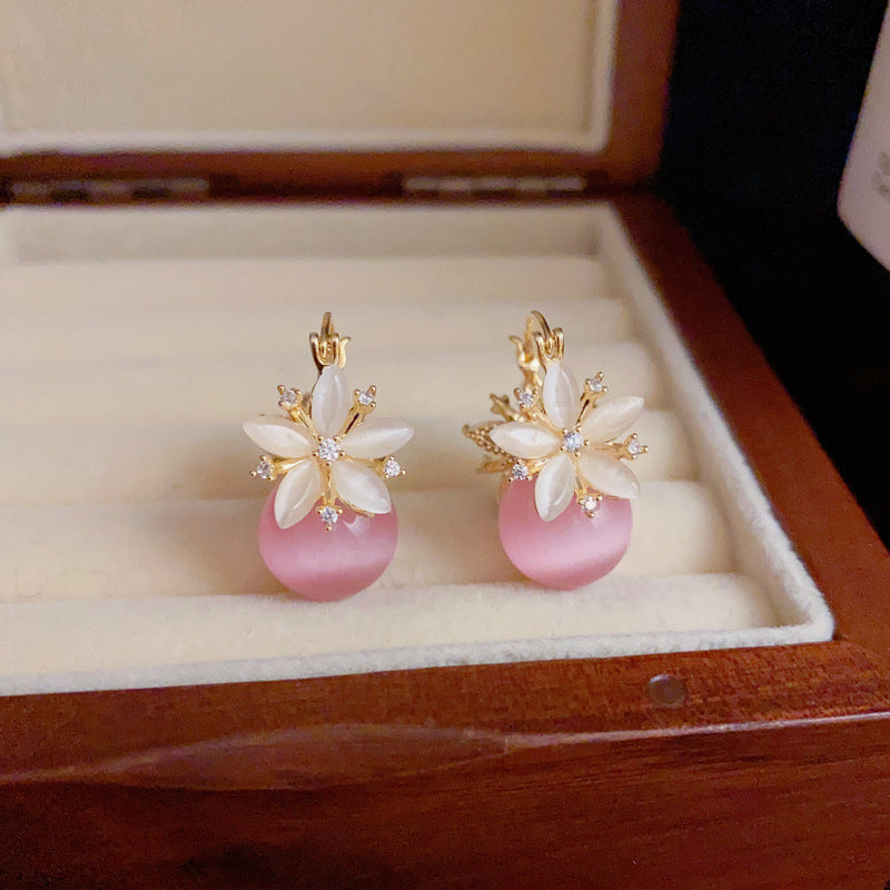 14K Gold-Plated Cats Eye Flower Pearl Clip-On Earrings – Luxury Design