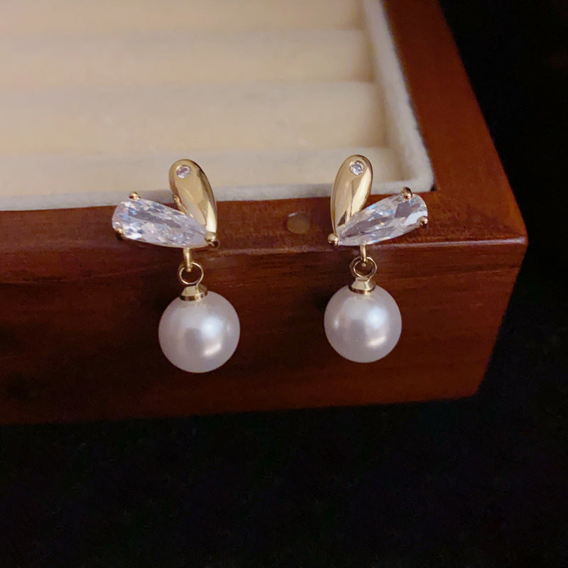 14K Gold-Plated Heart Pearl Drop Earrings – Sweet Minimalist Design