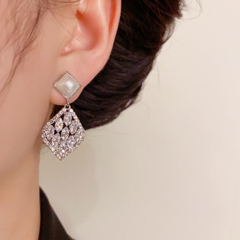 14K Gold Pearl Zircon Rhombus Drop Earrings - Chic Elegance Design