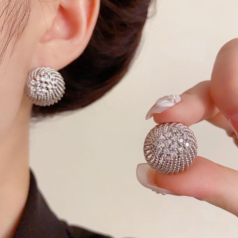 Elegant Zircon Hollow Round Metal Stud Earrings – Geometric Design