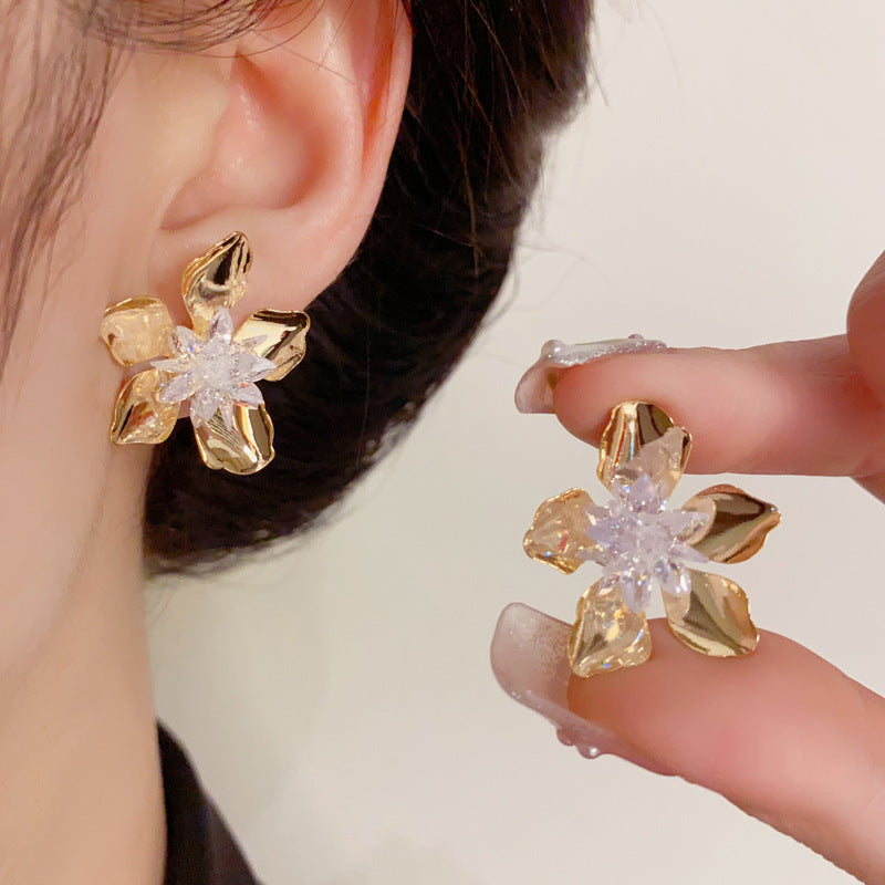 14K Gold-Plated Luxury Crystal Petal Stud Earrings – Elegant Design