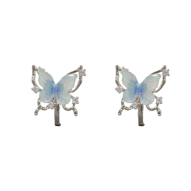 14K Gold Gradient Butterfly Ear Clip - Chic Elegance Design