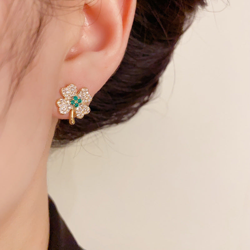 14K Gold Zircon Four-Leaf Stud Earrings - Chic Elegance Design
