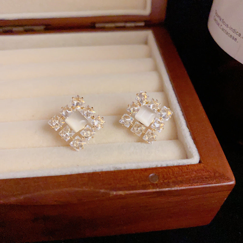 14K Gold Full Rhinestone Diamond-Shaped Earrings – Elegant Sparkle