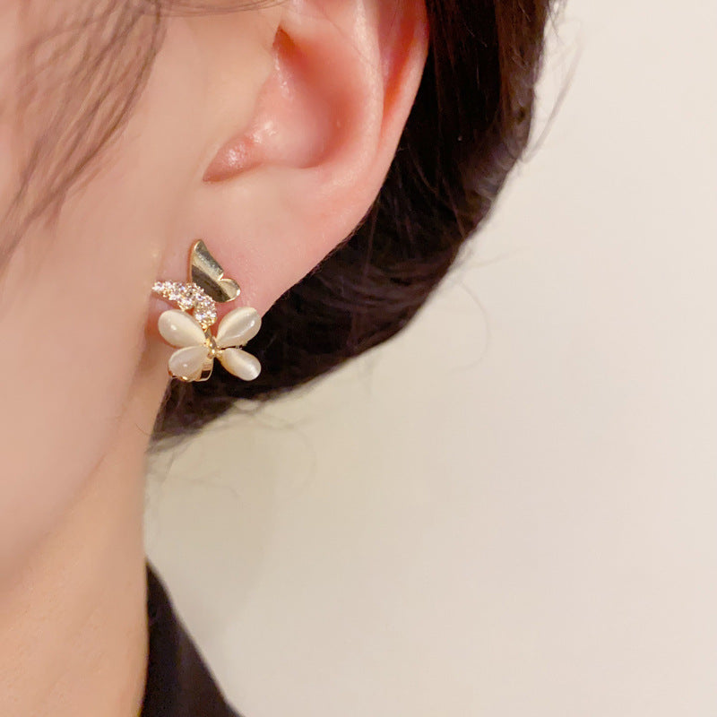 14K Gold Cat's Eye Butterfly Earrings – Elegant No-Piercing Design