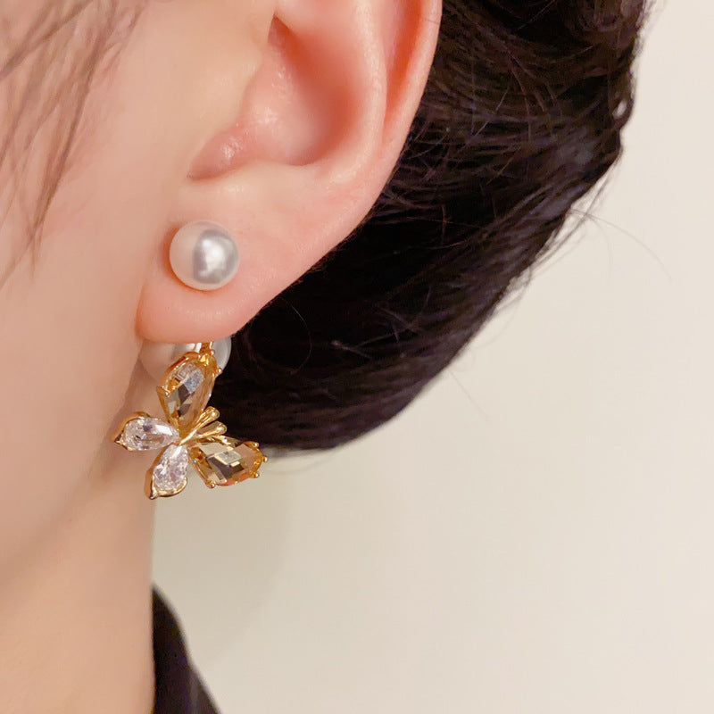 Luxury Two-Way Pearl & Butterfly Drop Earrings– Animal-Inspired Design