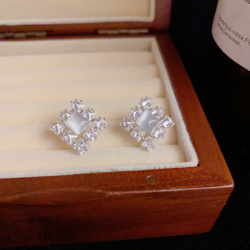 14K Gold Full Rhinestone Diamond-Shaped Earrings – Elegant Sparkle