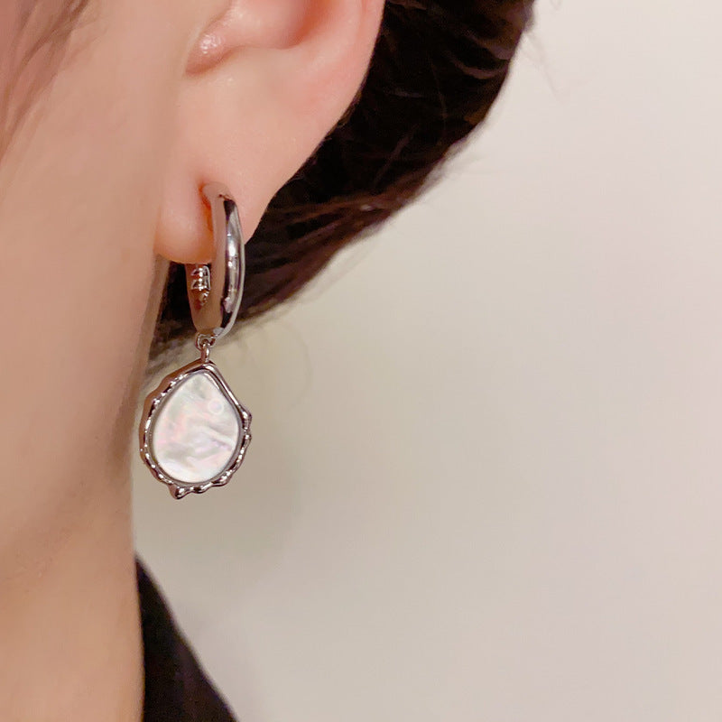 Elegant Metal & Mother-of-Pearl Drop Earrings – Geometric Design