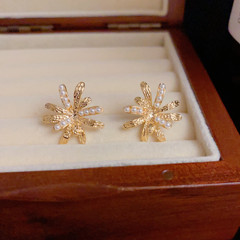 14K Gold-Plated Pearl Firework Stud Earrings – Chic Floral Design