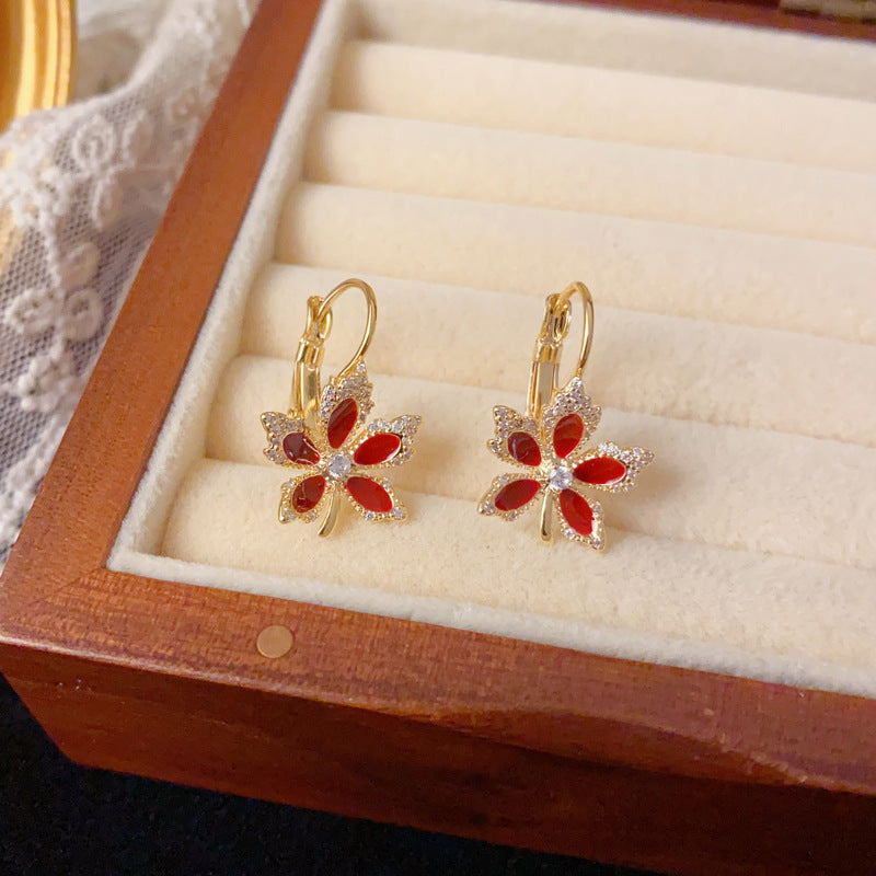 Luxury Full-Zircon Red Maple Leaf Ear Cuff Earrings – Elegant Design