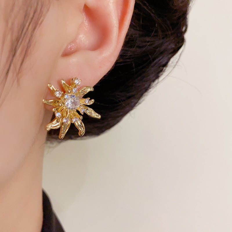 Luxury Zircon Sunflower Stud Gold Earrings – Elegant Floral Design
