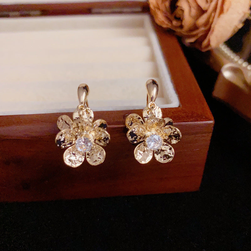 Luxury Double-Sided Metal Flower Drop Earrings – Elegant Design