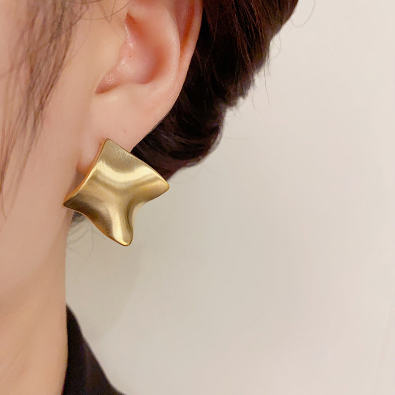 14K Gold-Plated Brushed Metal Diamond-Shaped Earrings - Vintage Chic